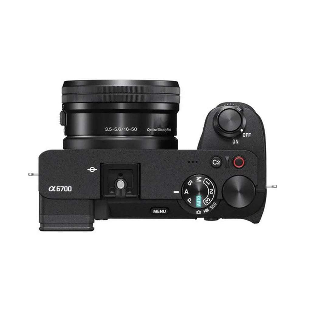 Cámara Sony ILCE-6700K / BQE38 + Lente 16-50MM II